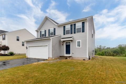 107 Stonebridge Rd, Grand Island, NY 14072