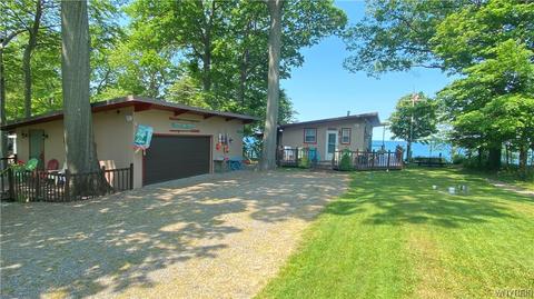 7338 Beechwood Rd, Evans, NY 14047 photo 1