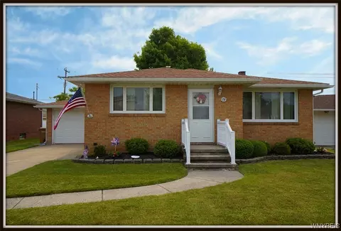 75 Jane Dr, Cheektowaga, NY 14227