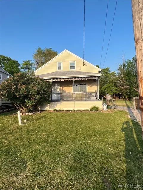 45 Pinehurst Ave, Cheektowaga, NY 14225
