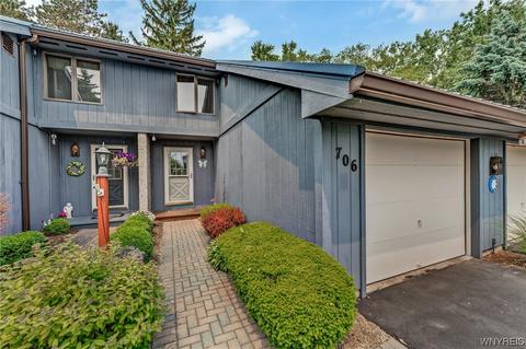 706 Tuscarora St, Lewiston, NY 14092