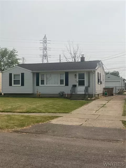 27 Patton Ln, Cheektowaga, NY 14225