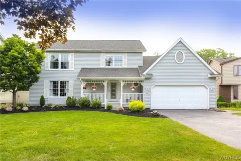 65 Bramble Rd, Amherst, NY 14221