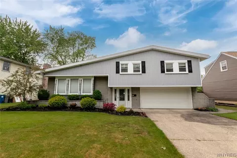 55 Southwind Trl, Amherst, NY 14221