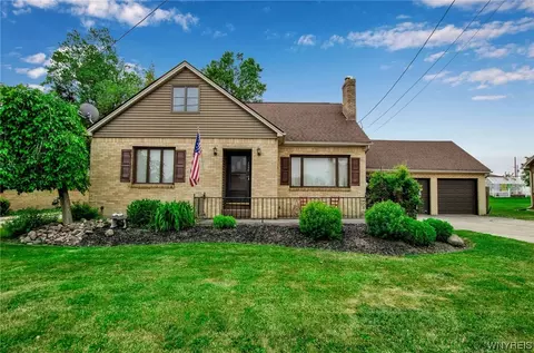 1298 Harlem Rd, Cheektowaga, NY 14206