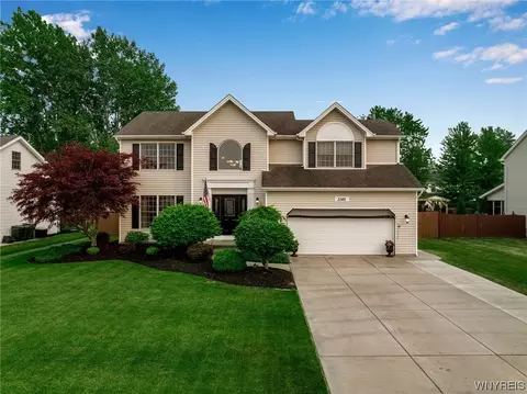 3342 Joshua Ln, Wheatfield, NY 14120