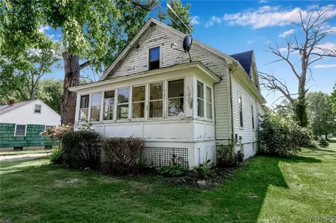 3574 Curtis Ave, Porter, NY 14131