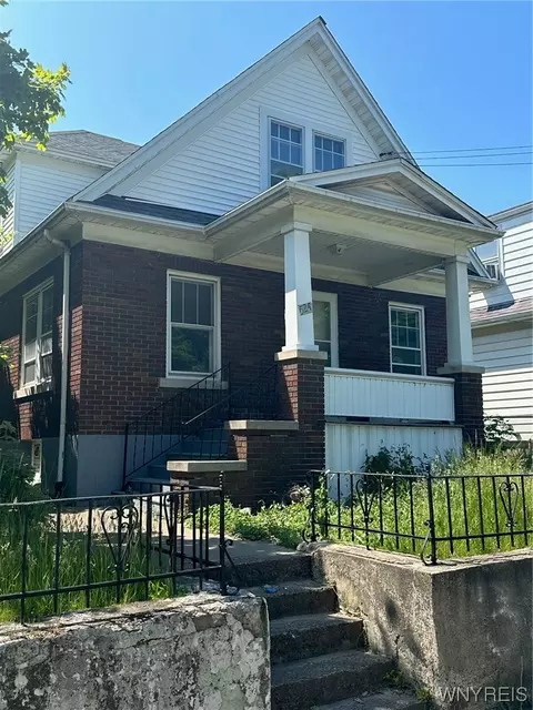 524 16th St, Niagara Falls, NY 14301