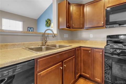 6657 Dublin Ln, Pendleton, NY 14094 photo 17