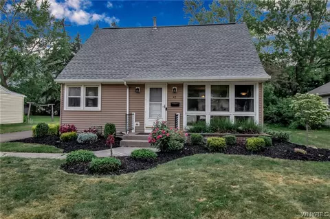 45 Milford St, Hamburg, NY 14075