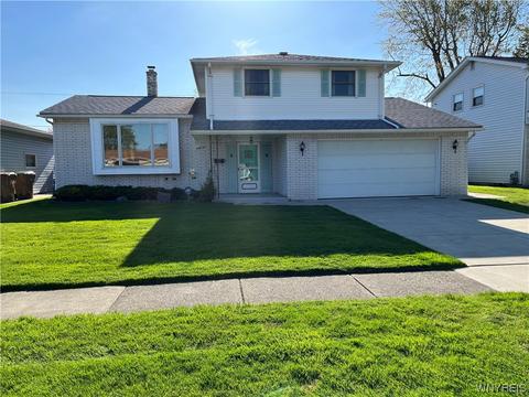 65 W Cavalier Dr, Cheektowaga, NY 14227