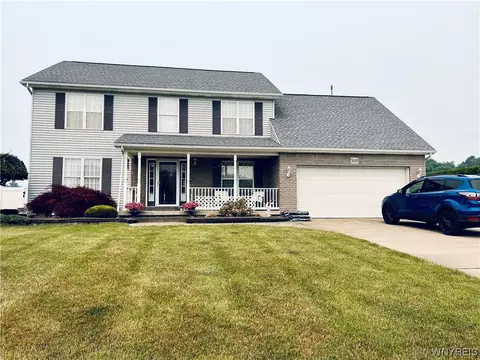 5148 Azalea Ct, Hamburg, NY 14075