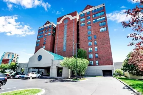 804 Admirals Walk #804, Buffalo, NY 14202