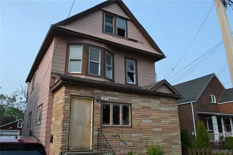 31 Caldwell Pl, Lackawanna, NY 14218