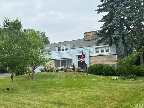 5226 Lewiston Rd, Lewiston, NY 14092