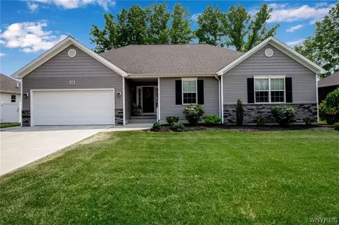 308 Havenwood Ln, Grand Island, NY 14072
