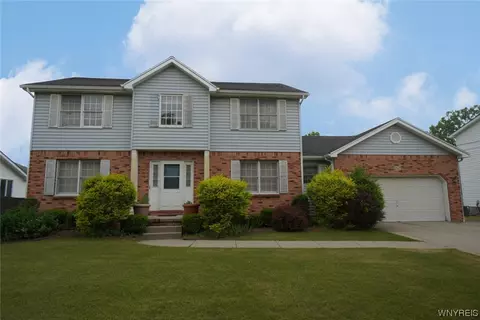 262 Warner Rd, Lancaster, NY 14086