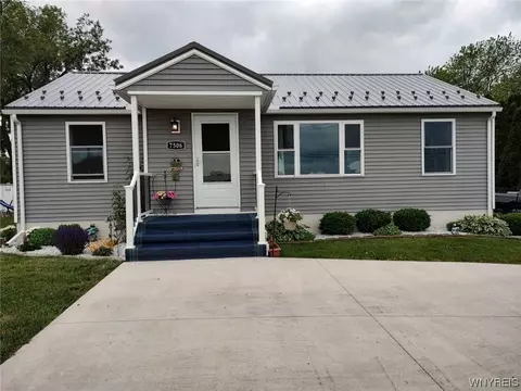 7506 Lewiston Rd, Oakfield, NY 14125