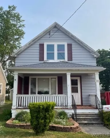 22 Brown St, Lackawanna, NY 14218