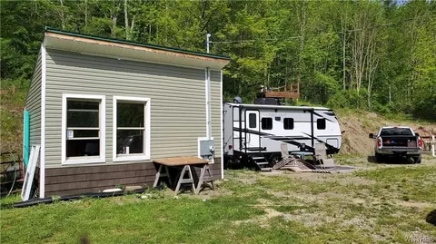 2338 Little Bone Run Rd, Randolph, NY 14747