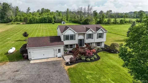 2780 Shadagee Rd, Eden, NY 14057
