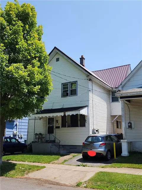 49 Goethe St, Buffalo, NY 14206
