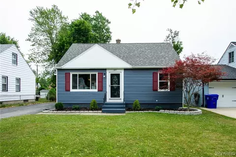 217 Chamberlin Dr, West Seneca, NY 14210