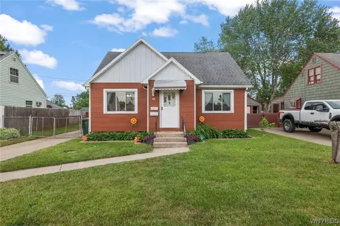 49 Airview Ter, Depew, NY 14043