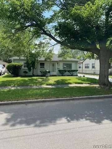 655 70th St, Niagara Falls, NY 14304