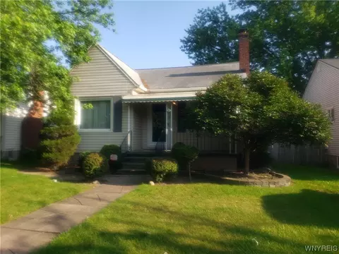 2471 La Salle Ave, Niagara Falls, NY 14301