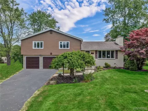 5431 Shimerville Rd, Clarence, NY 14031