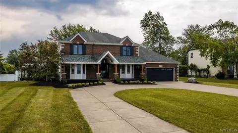 5519 Old Lake Shore Rd, Lake View, NY 14085