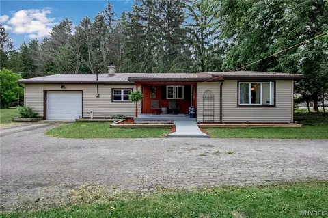 5361 Horseshoe Lake Rd, Batavia, NY 14020