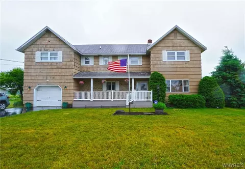 12040 Angell Rd, Hanover, NY 14136