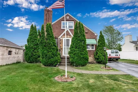 63 W Grand Blvd, Cheektowaga, NY 14225