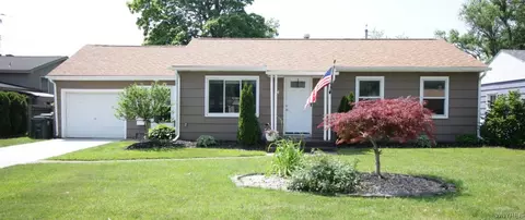 14 Lee St, Depew, NY 14043