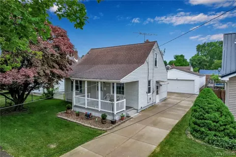508 84th St, Niagara Falls, NY 14304