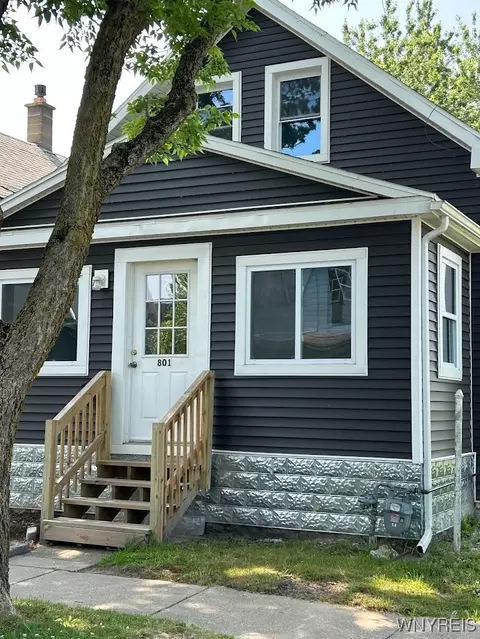 801 Eagle St, Buffalo, NY 14210