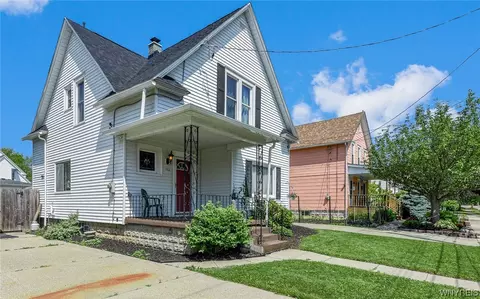 102 Meridian St, Depew, NY 14043