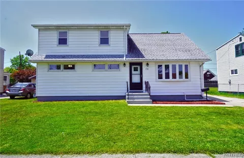 158 Claude Dr, Cheektowaga, NY 14206