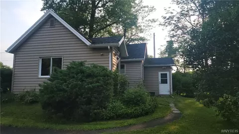 1285 Mc Vean Rd, Darien, NY 14040