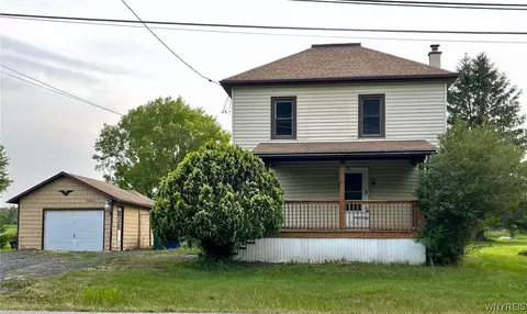 3484 Lkpt-olcott Rd W, Newfane, NY 14108