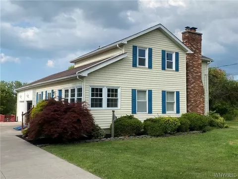 7865 Chestnut Ridge Rd, Royalton, NY 14067