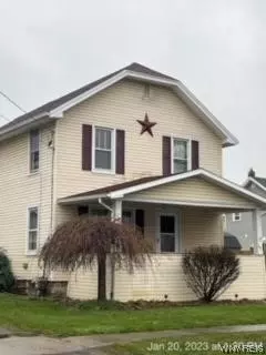 43 Oak St, Oakfield, NY 14125