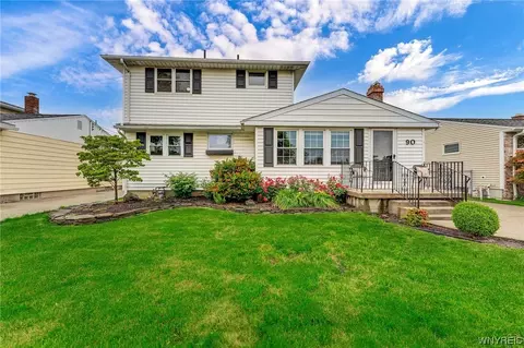 90 Bonnett Ave, Tonawanda, NY 14150