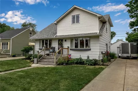 42 Saint Lucian Ct, Cheektowaga, NY 14225