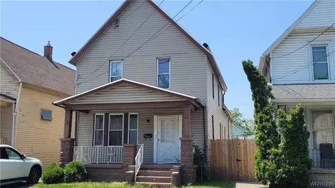 82 Weaver St, Buffalo, NY 14206