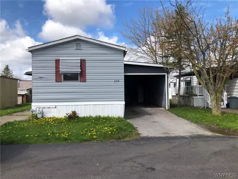 6035 S Transit249 Deer Trail Rd #249, Lockport, NY 14094
