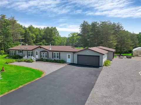 11799 Mehm Rd, East Concord, NY 14055