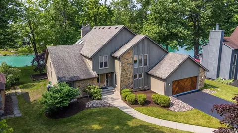 126 Coriander Ct, East Amherst, NY 14051